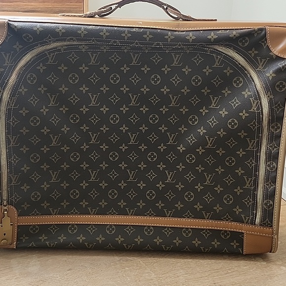 Louis Vuitton Monogram Canvas Travel suitcase - Picture 1 of 11